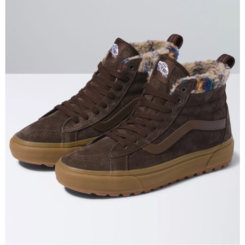 VANS | MTE Sk8-Hi Leather Suede Water Resistant Traction High Top Sneakers - Picture 6 of 7